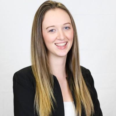 Krista Flagg Headshot